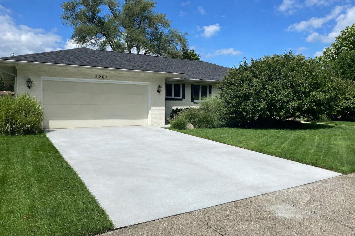 Concrete driveway building in Campbell, CA